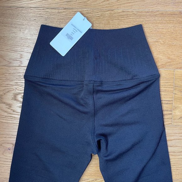 Avocado Universal Legging - Picture 8 of 8